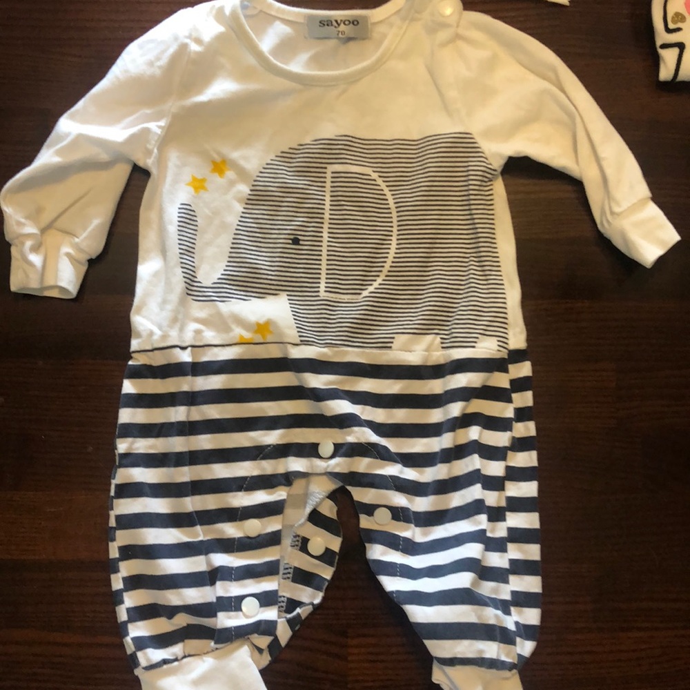 Baby clothes